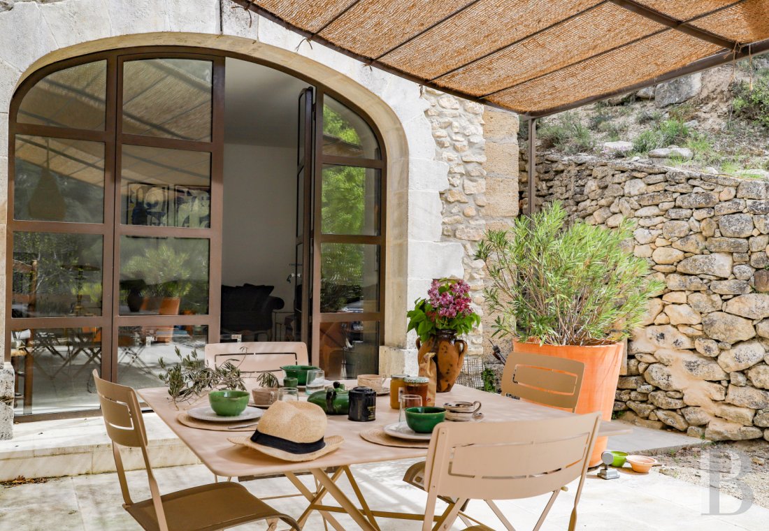 A 17th-century farmhouse in the heart of the Luberon National Park at Oppède-le-Vieux in in Vaucluse - photo  n°5
